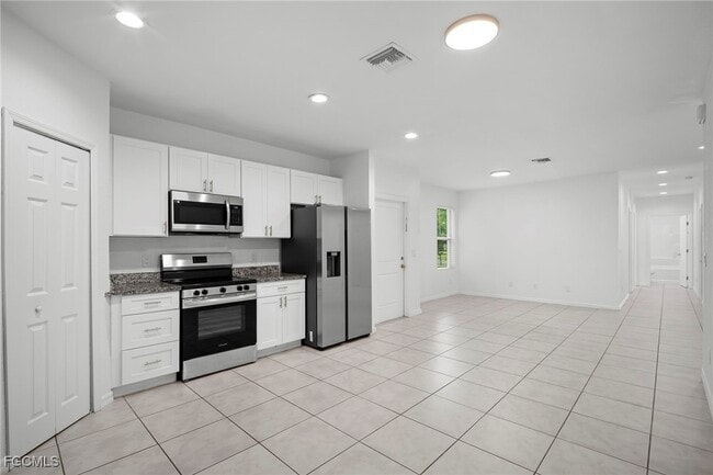 property at 3309 Armstrong Ct