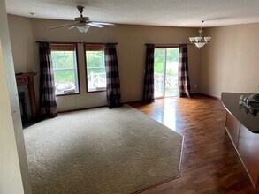 2148 Cedar Grove Trail in Eagan, MN - Building Photo - Building Photo