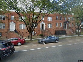 562 Malcolm X Ave SE in Washington, DC - Building Photo