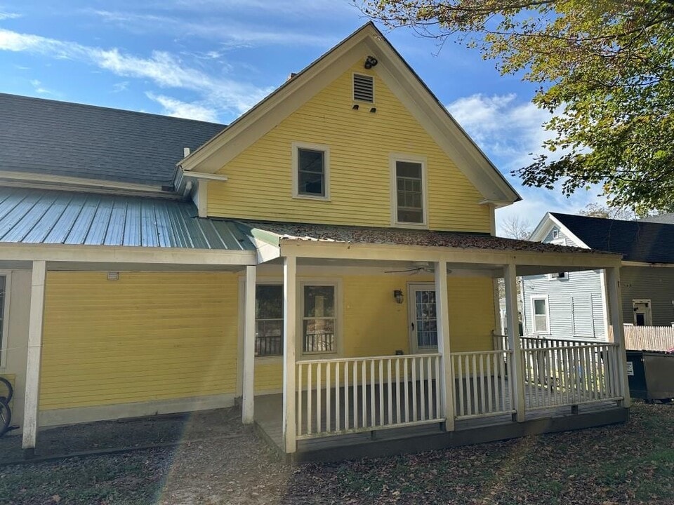 11 Russell Ave in Troy, NH - Building Photo