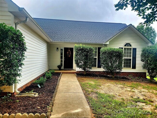 403 Winecoff St in Troutman, NC - Building Photo - Building Photo