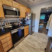 2450 East Ave in Rochester, NY - Building Photo - Building Photo