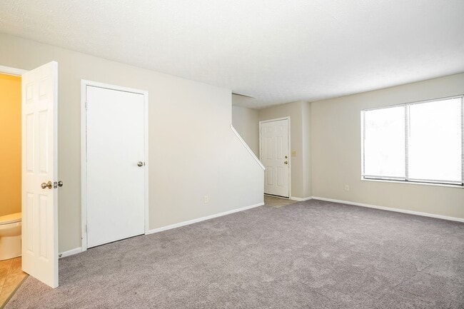 6274-6280-6280 Cherylbrook Ln in Dublin, OH - Building Photo - Building Photo