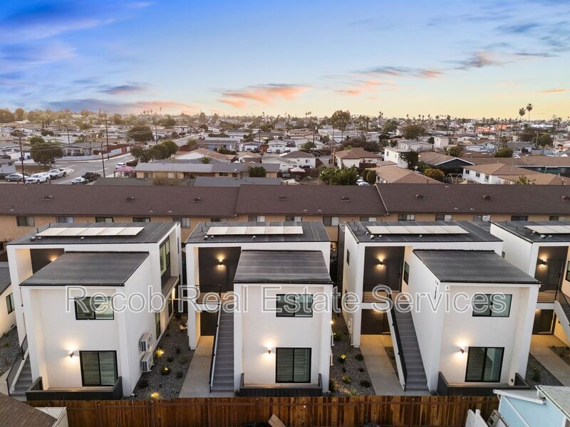 1638 Elm Ave in San Diego, CA - Building Photo