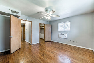 4341 Morgan Ford Rd, Unit LL in St. Louis, MO - Building Photo - Building Photo