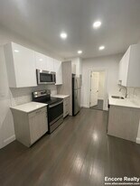 31 Temple St in Boston, MA - Building Photo