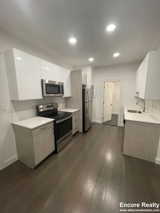 property at 31 Temple St