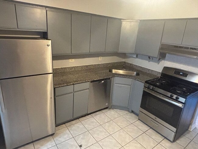 10302 S Komensky Ave in Oak Lawn, IL - Building Photo - Building Photo
