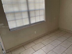 720 NW 134th St in North Miami, FL - Building Photo - Building Photo