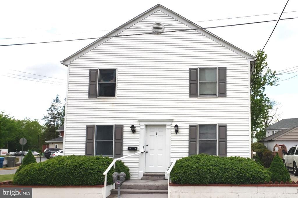 205 E Locust St in Oxford, PA - Building Photo