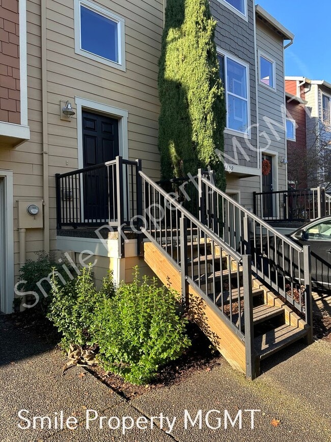 2253 NE Sheffield Ave in Beaverton, OR - Building Photo - Building Photo