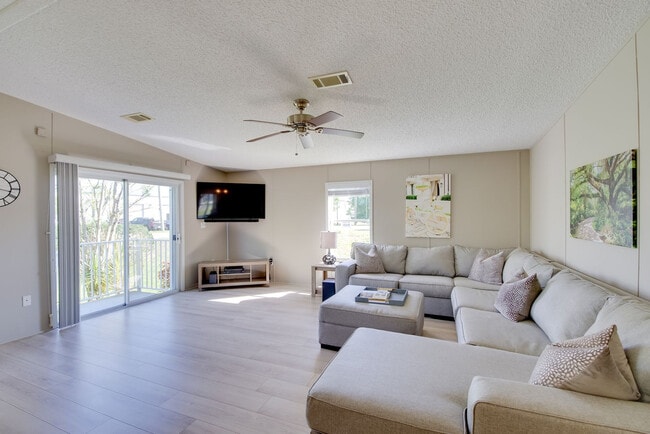 9896 61st Terrace, Unit SI ID1545787P