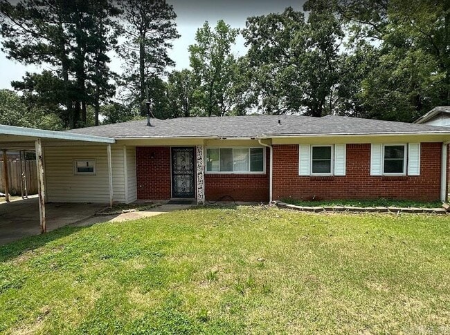 property at 7409 Skylark Dr