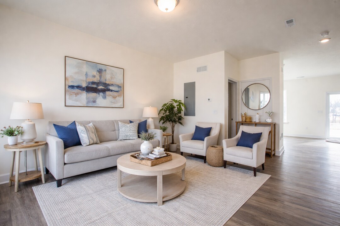 3712 Castle Dr in Dover, PA - Building Photo