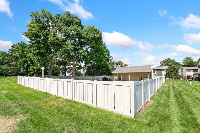 2606 Davidson Dr in Fort Collins, CO - Building Photo - Building Photo