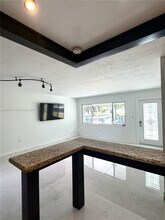 6472 Johnson St in Hollywood, FL - Building Photo - Building Photo