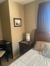 1317 Olvera way, Unit A in Las Vegas, NV - Foto de edificio - Building Photo
