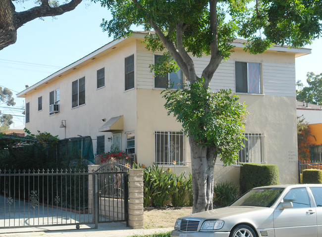 4139-4141 Brunswick Ave in Los Angeles, CA - Building Photo - Building Photo