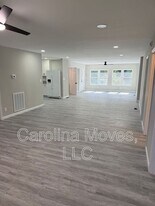 135 Regent St in Spartanburg, SC - Building Photo