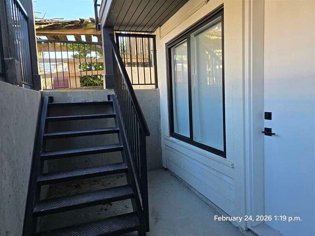 property at 15571 Victoria Ave