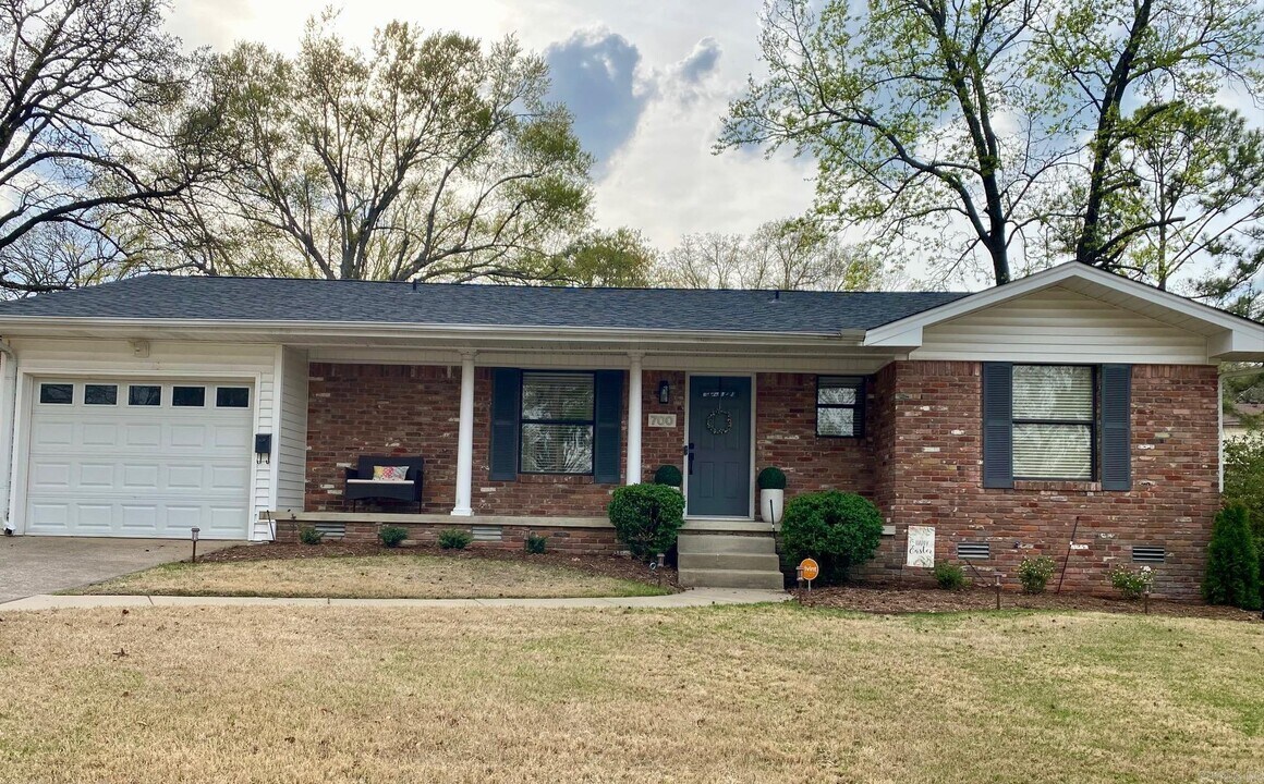 700 N Bryan St in Little Rock, AR - Building Photo