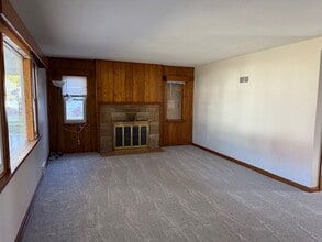 559 Hartzler St in Wooster, OH - Building Photo - Building Photo