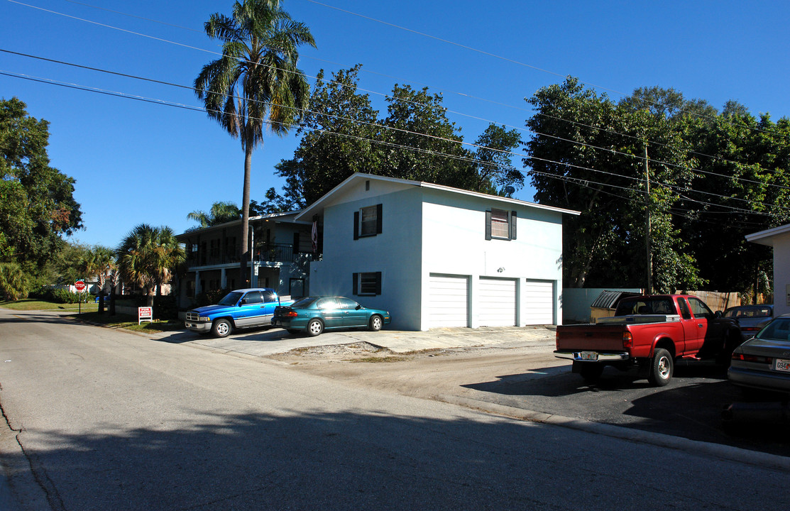 617 40th St N in St. Petersburg, FL - Building Photo