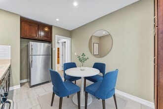 713 15th St in Union City, NJ - Building Photo - Building Photo