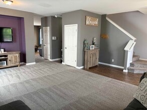 14855 Eagle St, Unit 1 in Bennington, NE - Building Photo - Building Photo