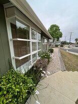 7462 W 91st St in Los Angeles, CA - Building Photo