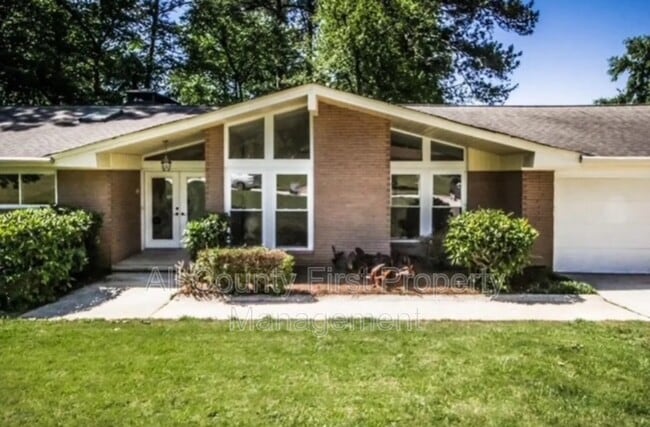 property at 3689 Calumet Rd