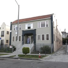 128 S Westmoreland Ave in Los Angeles, CA - Building Photo - Building Photo