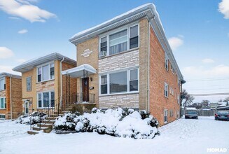 7249 W Belmont Ave in Chicago, IL - Foto de edificio - Building Photo