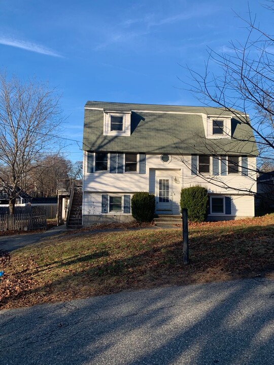 5 Marion Rd in Billerica, MA - Building Photo