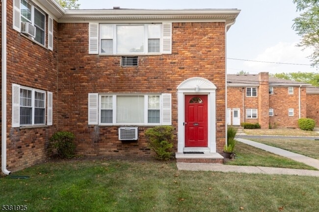 1269 Valley Rd in Wayne, NJ - Building Photo - Building Photo