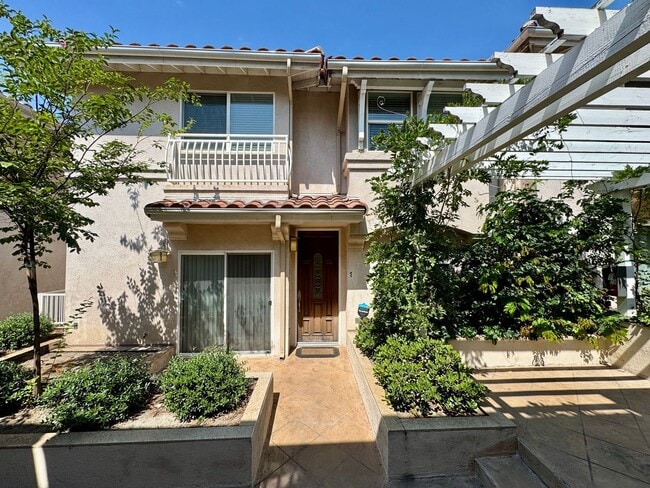 property at 2418 Mohawk St