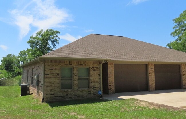 157 2nd St in Bullard, TX - Building Photo - Building Photo