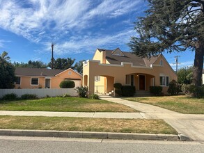 235 N Santa Anita St in San Gabriel, CA - Building Photo - Building Photo