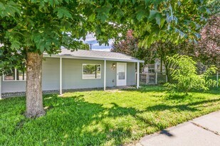 6702 E 3rd Ave in Spokane Valley, WA - Building Photo