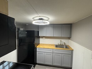 2101 Delesseps Ave, Unit B in Savannah, GA - Foto de edificio - Building Photo