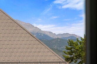 Dear Madison in Colorado Springs, CO - Foto de edificio - Building Photo