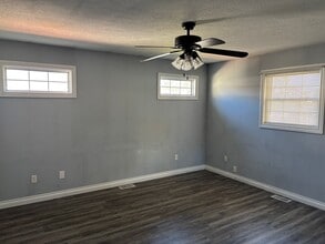 1105 12th St NW in New Philadelphia, OH - Building Photo - Building Photo