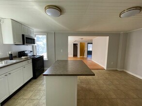 71 Hickok St in Winooski, VT - Building Photo - Building Photo