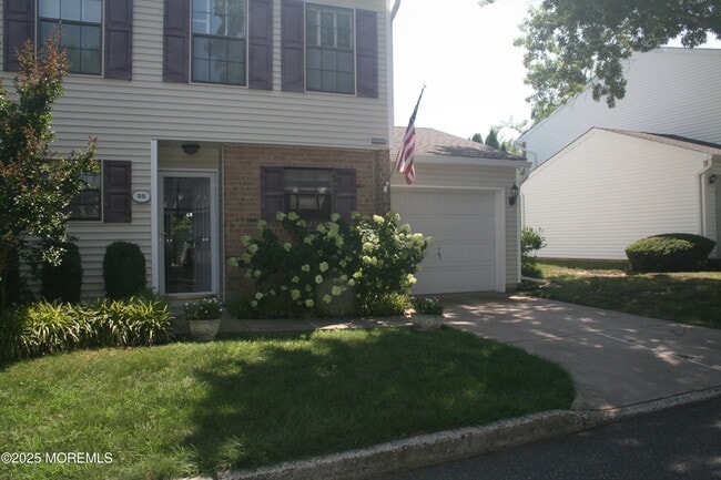35 Apple Dr in Spring Lake, NJ - Building Photo - Building Photo