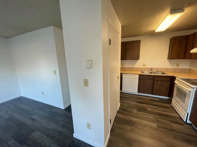 15 N Sheppard Pl in Kennewick, WA - Building Photo - Building Photo