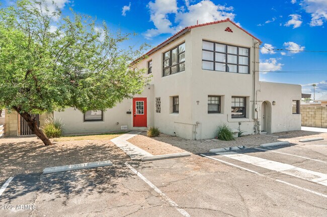 3949 E Earll Dr in Phoenix, AZ - Building Photo - Building Photo