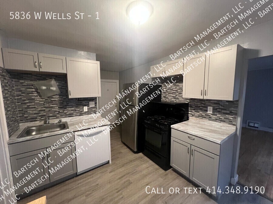 5836 W Wells St in Wauwatosa, WI - Building Photo