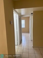 501 NW 100th Pl in Pembroke Pines, FL - Building Photo - Building Photo