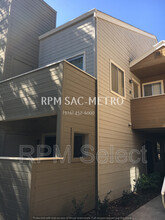 1019 Dornajo Way in Sacramento, CA - Building Photo - Building Photo