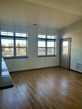 122 Wisconsin St in West Bend, WI - Building Photo - Building Photo